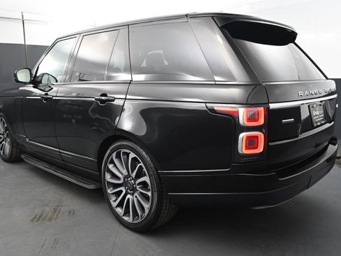 Used 2018 Land Rover Range Rover Supercharged image 3