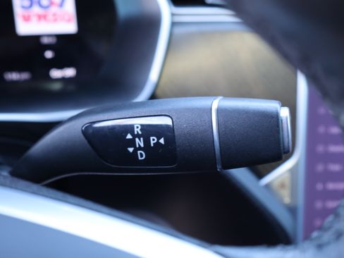 Used 2018 Tesla Model S 100D image 25