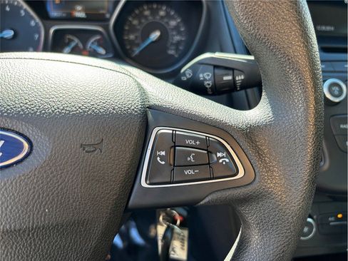 Used 2015 Ford Focus SE image 20