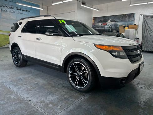 Used 2014 Ford Explorer Sport image 1