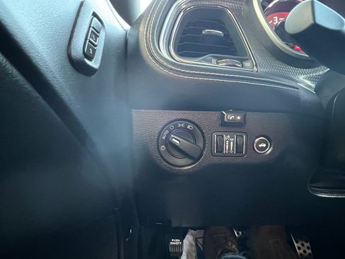 Used 2021 Dodge Challenger SRT Hellcat image 38