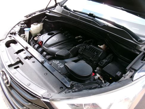 Used 2016 Hyundai Santa Fe Sport image 7