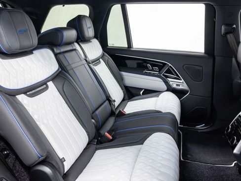 Used 2026 Land Rover Range Rover Long Wheelbase SE image 30