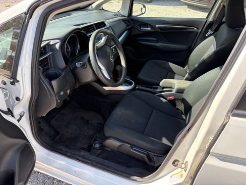 Used 2019 Honda Fit LX image 6