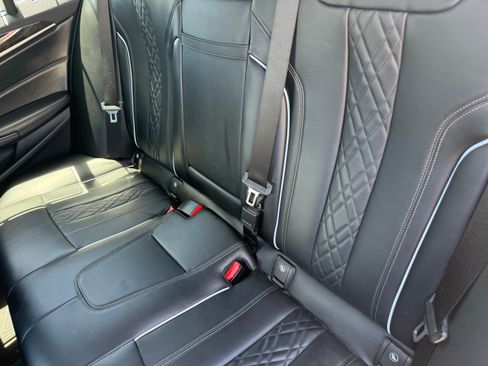 Used 2019 BMW M550i xDrive UNAVAIL AWD/4WD image 11