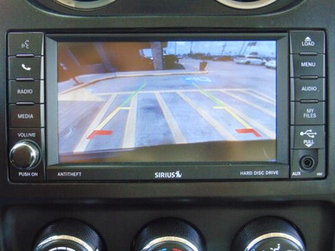 Used 2017 Jeep Patriot 75th Anniversary image 17