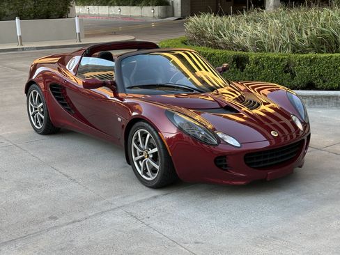 Used 2005 Lotus Elise RWD image 4