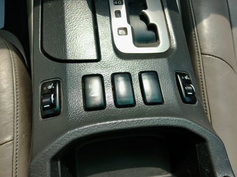 Used 2007 Toyota 4Runner Limited image 55