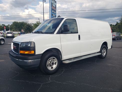 Used 2020 GMC Savana 2500 image 2
