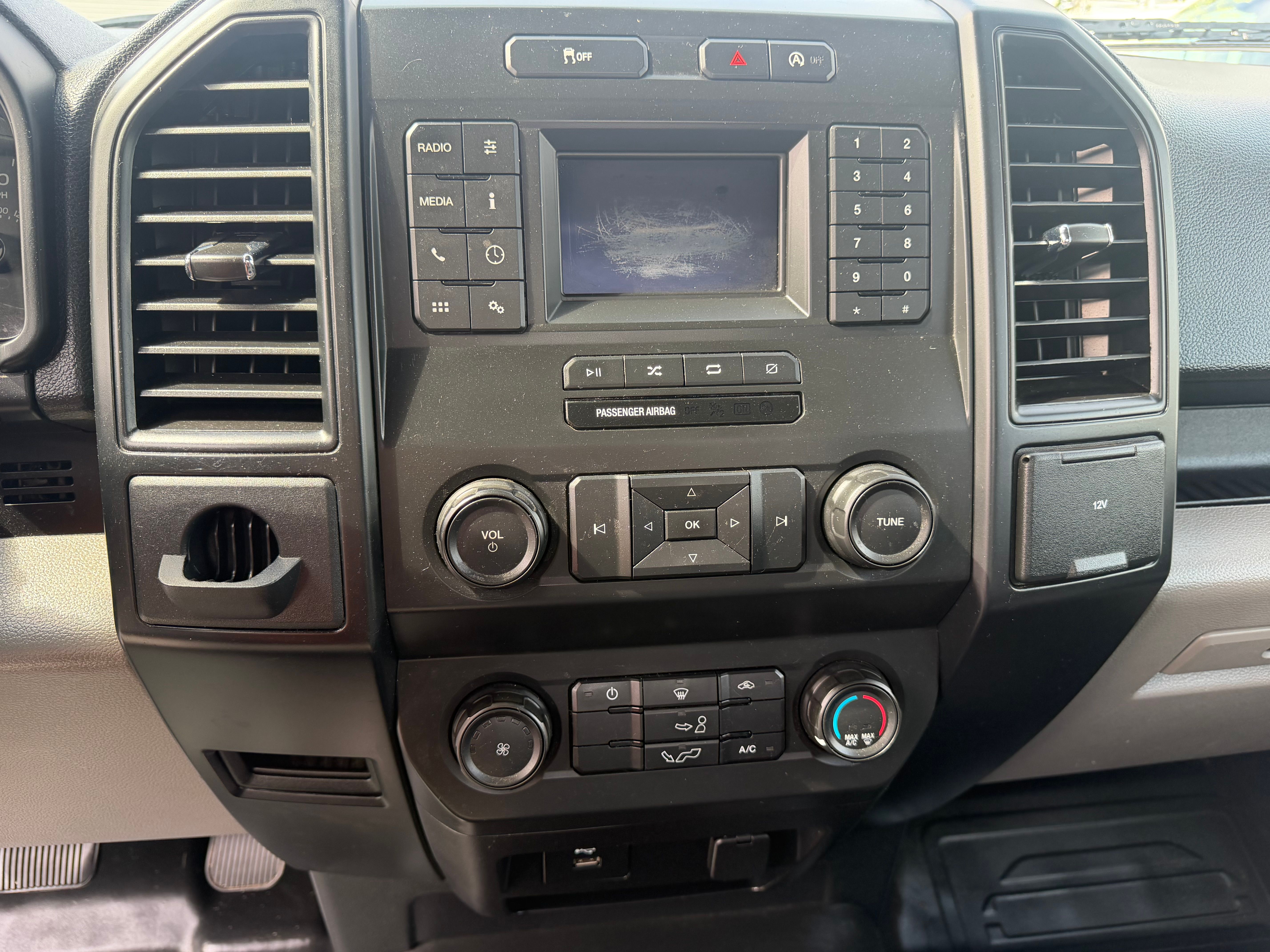 Used 2020 Ford F150 2WD Regular Cab image 16