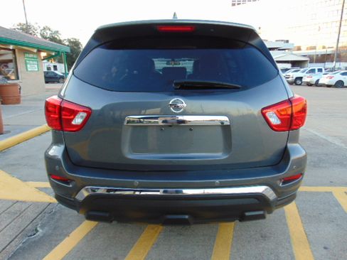 Used 2020 Nissan Pathfinder S image 7