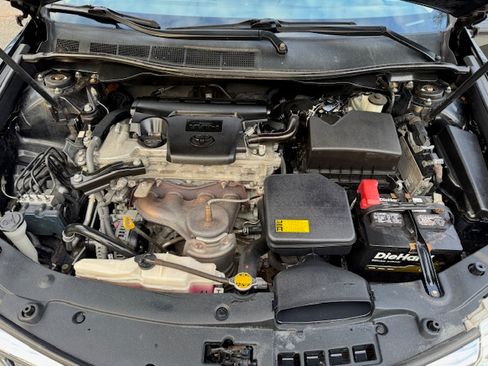 Used 2012 Toyota Camry XLE image 16
