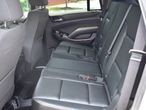 Used 2019 Chevrolet Tahoe 4WD image 32