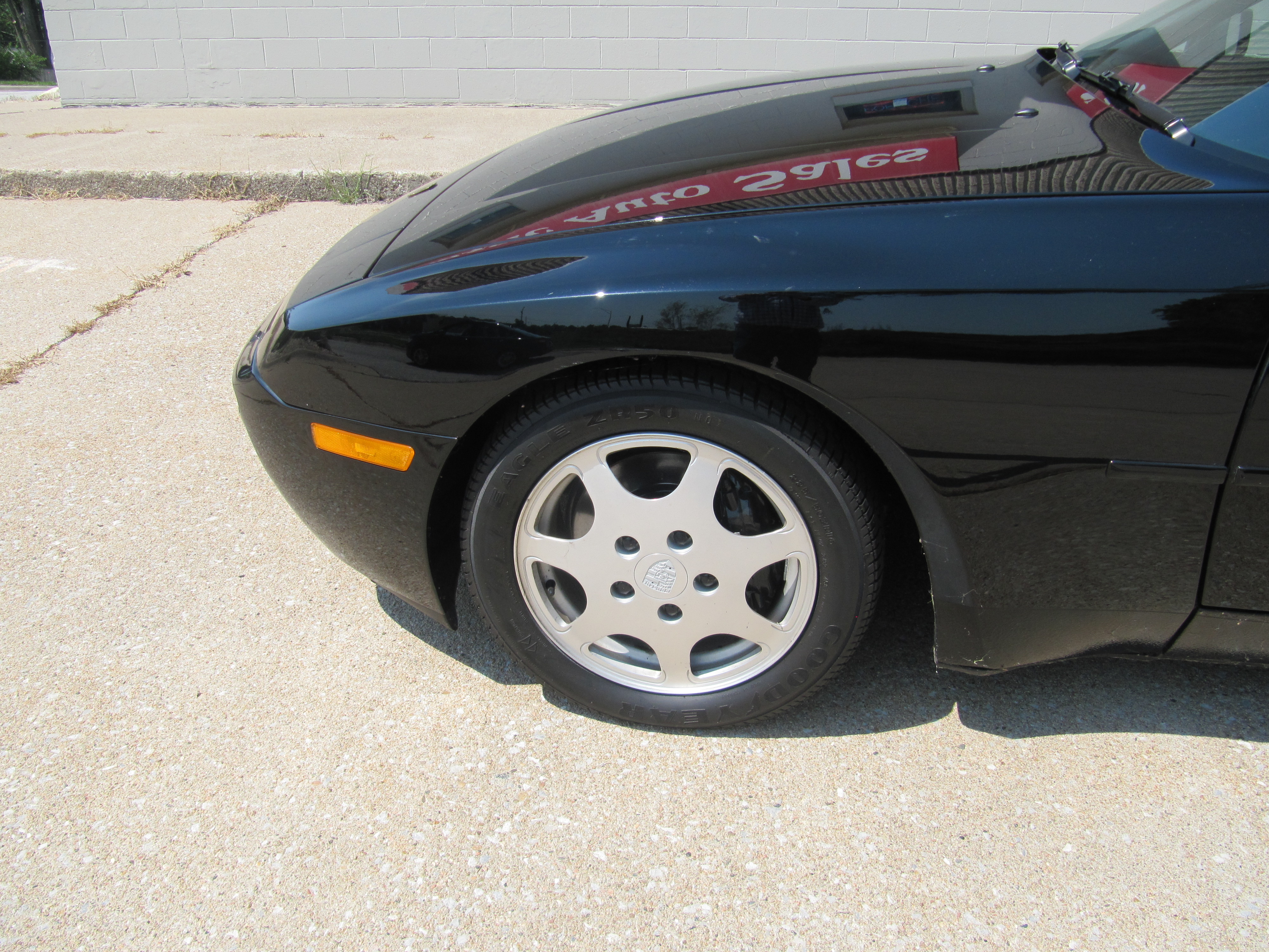 Used 1989 Porsche 944 Turbo Coupe RWD image 4