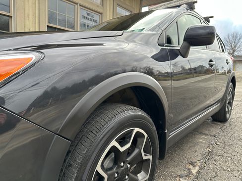 Used 2013 Subaru XV Crosstrek 2.0i Premium image 9