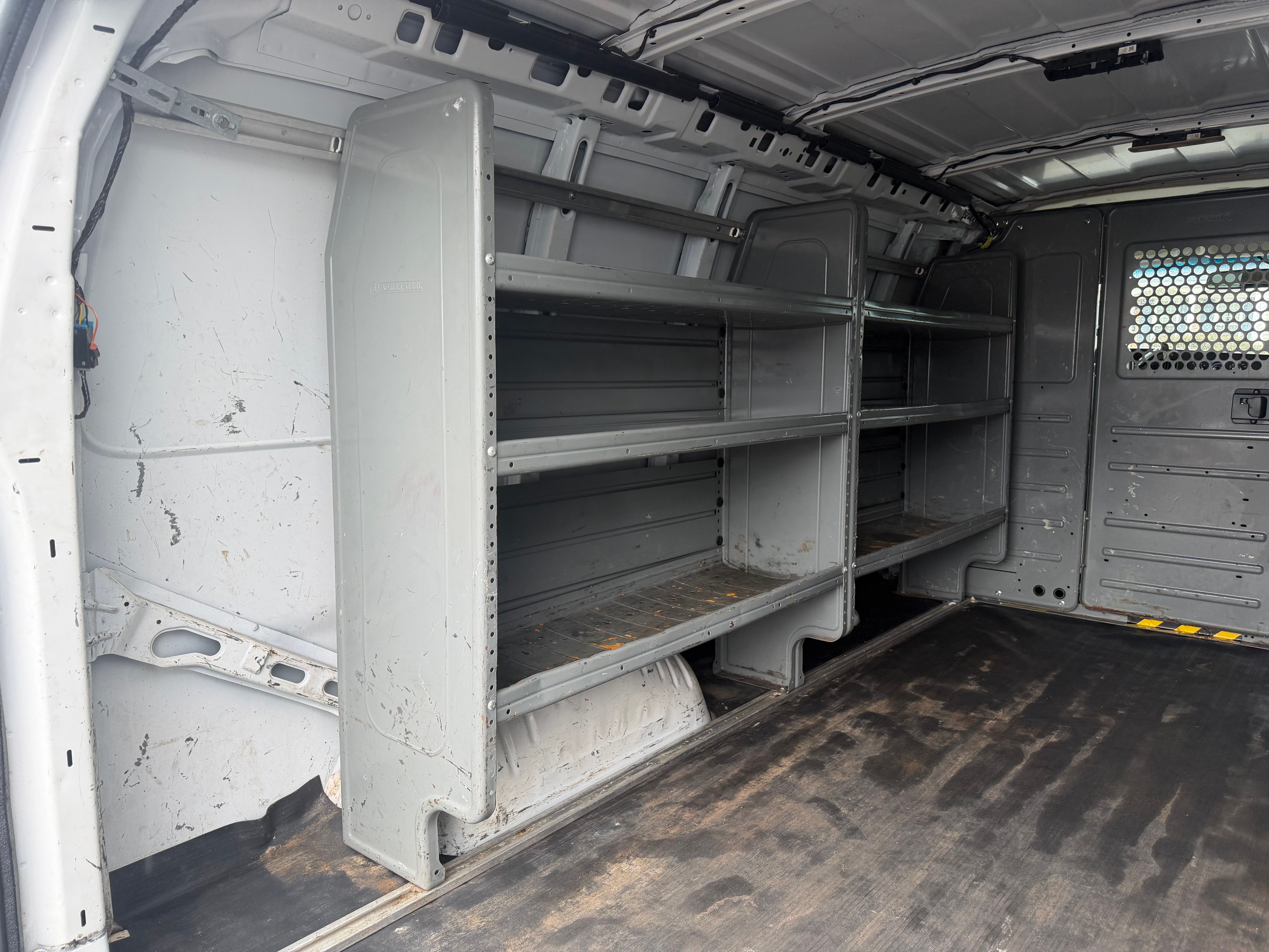 Used 2020 GMC Savana 2500 UNAVAIL RWD image 8