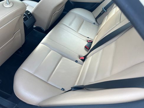 Used 2013 Mercedes-Benz C 250 Sedan image 10
