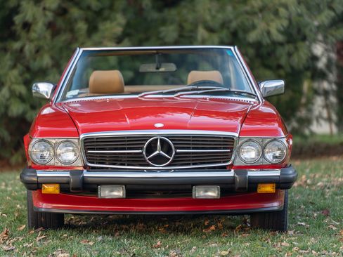 Used 1987 Mercedes-Benz 560 SL image 3