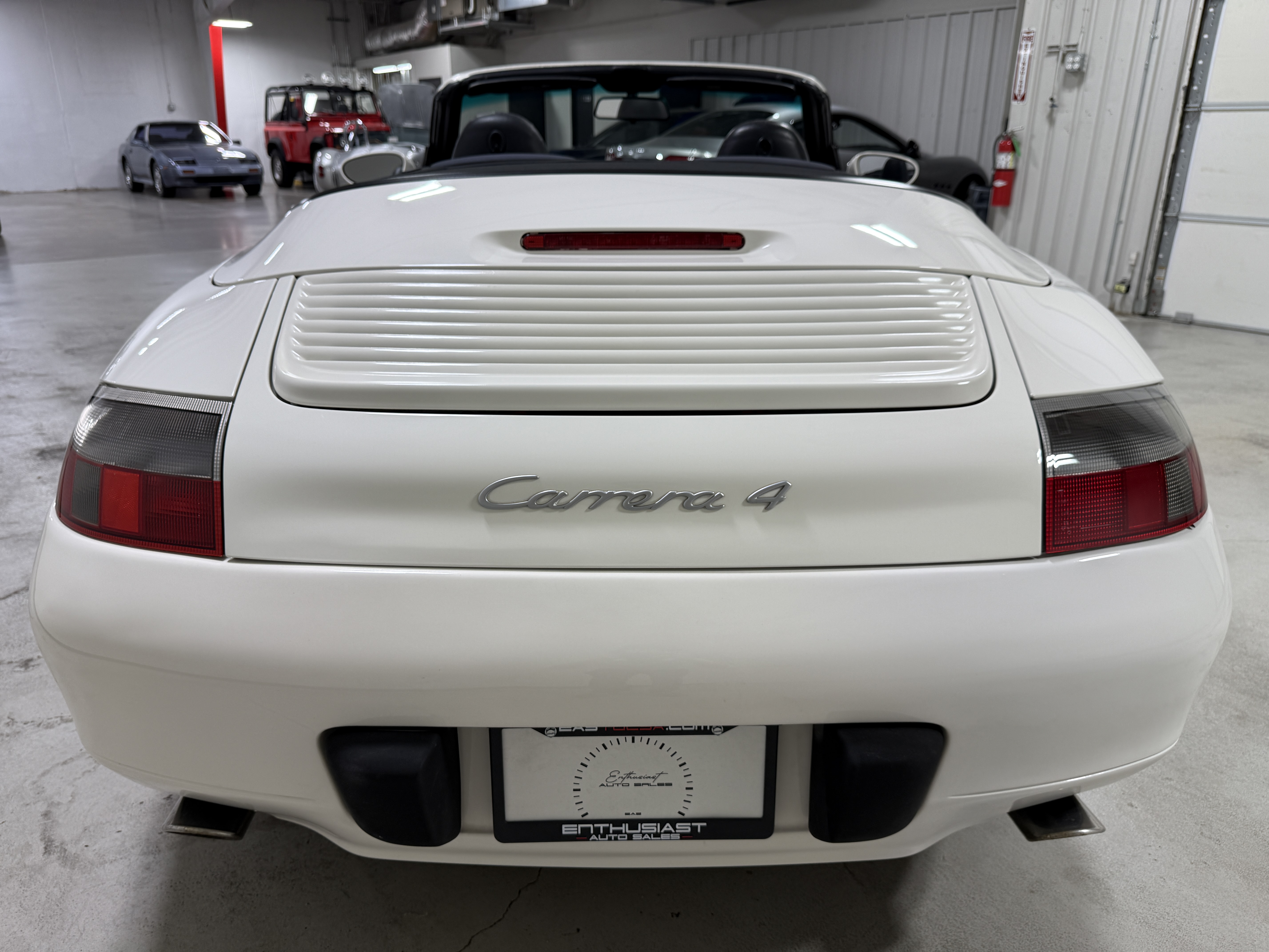 Used 2001 Porsche 911 Carrera 4 Cabriolet AWD/4WD image 6
