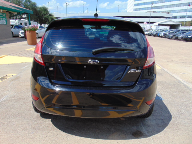 Used 2015 Ford Fiesta SE Hatchback FWD image 7