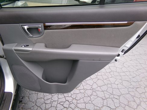 Used 2011 Hyundai Santa Fe SE AWD/4WD image 14