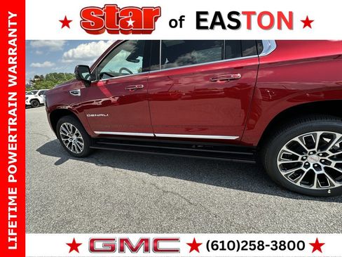 New 2025 GMC Yukon XL Denali image 31