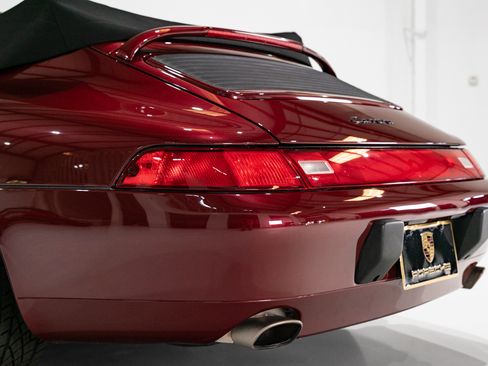 Used 1998 Porsche 911 Carrera Cabriolet RWD image 56