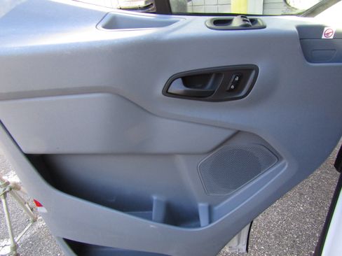 Used 2019 Ford Transit 250 image 17