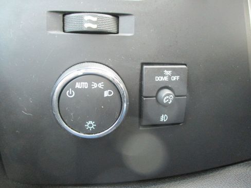 Used 2011 Chevrolet Silverado 1500 LT Z71 image 49