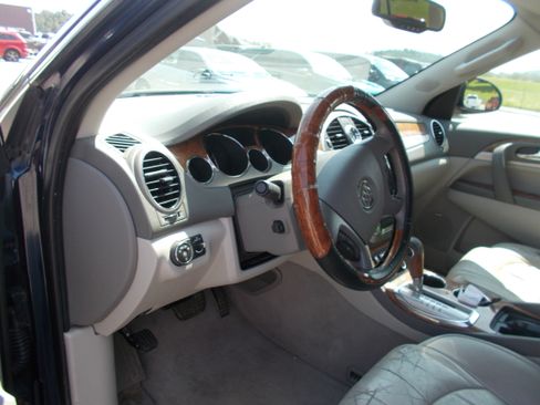 Used 2011 Buick Enclave 2WD CXL image 6
