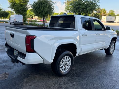 Used 2024 Toyota Tacoma SR5 image 14