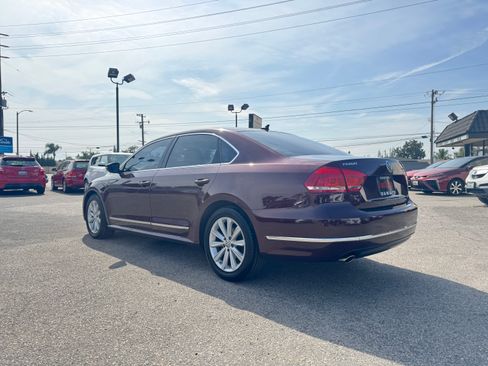 Used 2012 Volkswagen Passat 2.5 SEL image 4