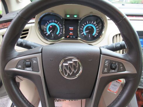 Used 2012 Buick LaCrosse Premium FWD image 11