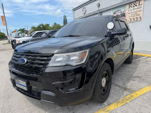 Used 2017 Ford Explorer 4WD Police Interceptor image 4