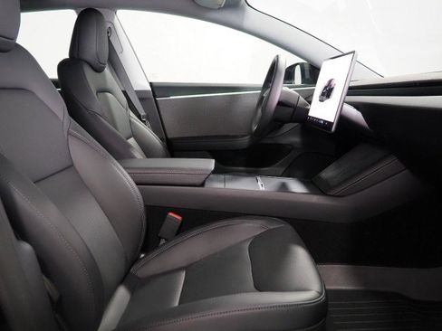 Used 2025 Tesla Model 3 Long Range image 16