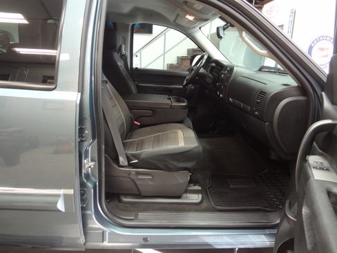 Used 2011 GMC Sierra 1500 SLE image 17