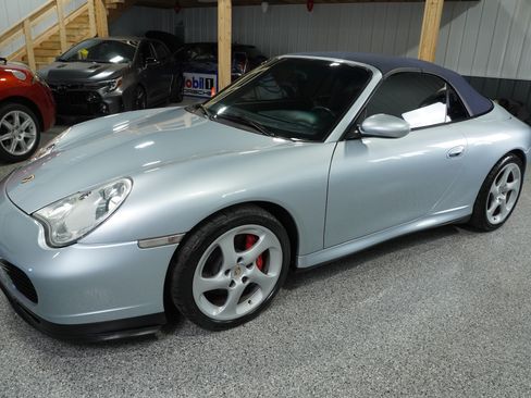 Used 2004 Porsche 911 Carrera 4S Cabriolet AWD/4WD image 2
