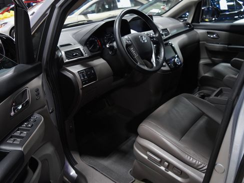 Used 2016 Honda Odyssey Touring image 17