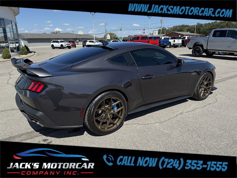 Used 2024 Ford Mustang GT RWD image 5
