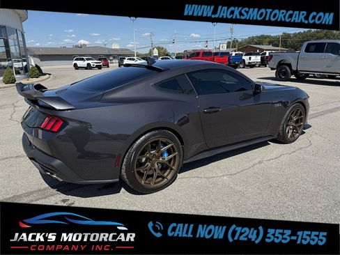 Used 2024 Ford Mustang GT Premium image 5