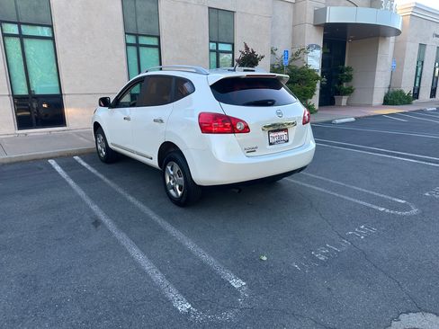 Used 2014 Nissan Rogue 2WD S image 8