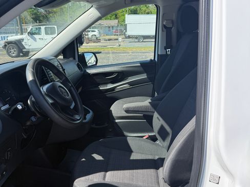 Used 2018 Mercedes-Benz Metris image 10