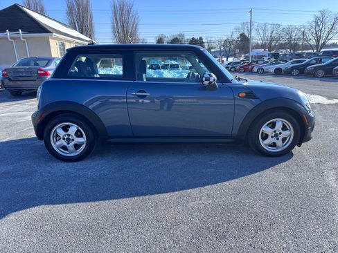 Used 2011 MINI Cooper image 5