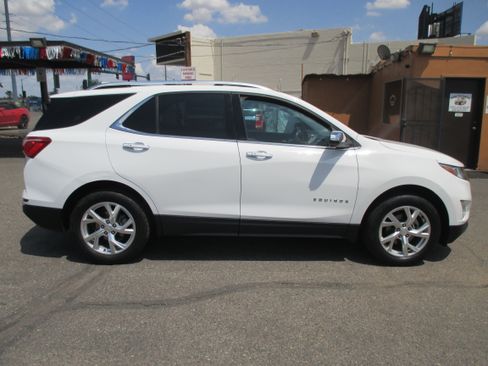Used 2018 Chevrolet Equinox AWD Premier w/ 1LZ image 1