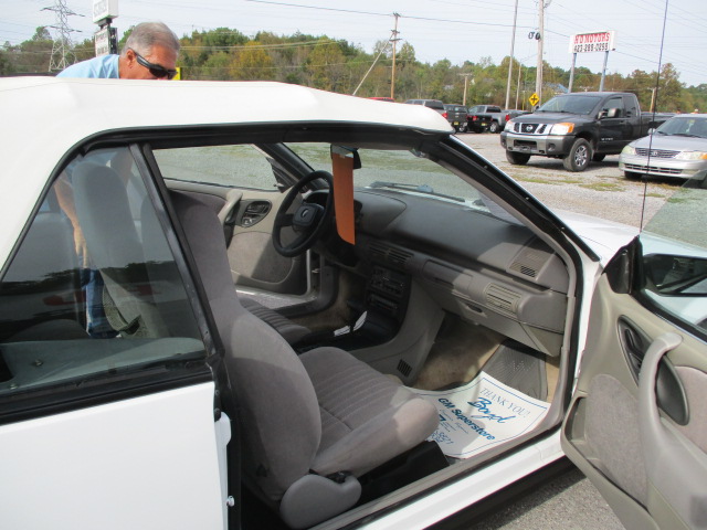Used 1994 Chevrolet Cavalier RS Convertible FWD image 17
