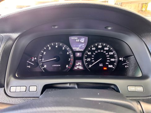 Used 2010 Lexus LS 460 Luxury image 13