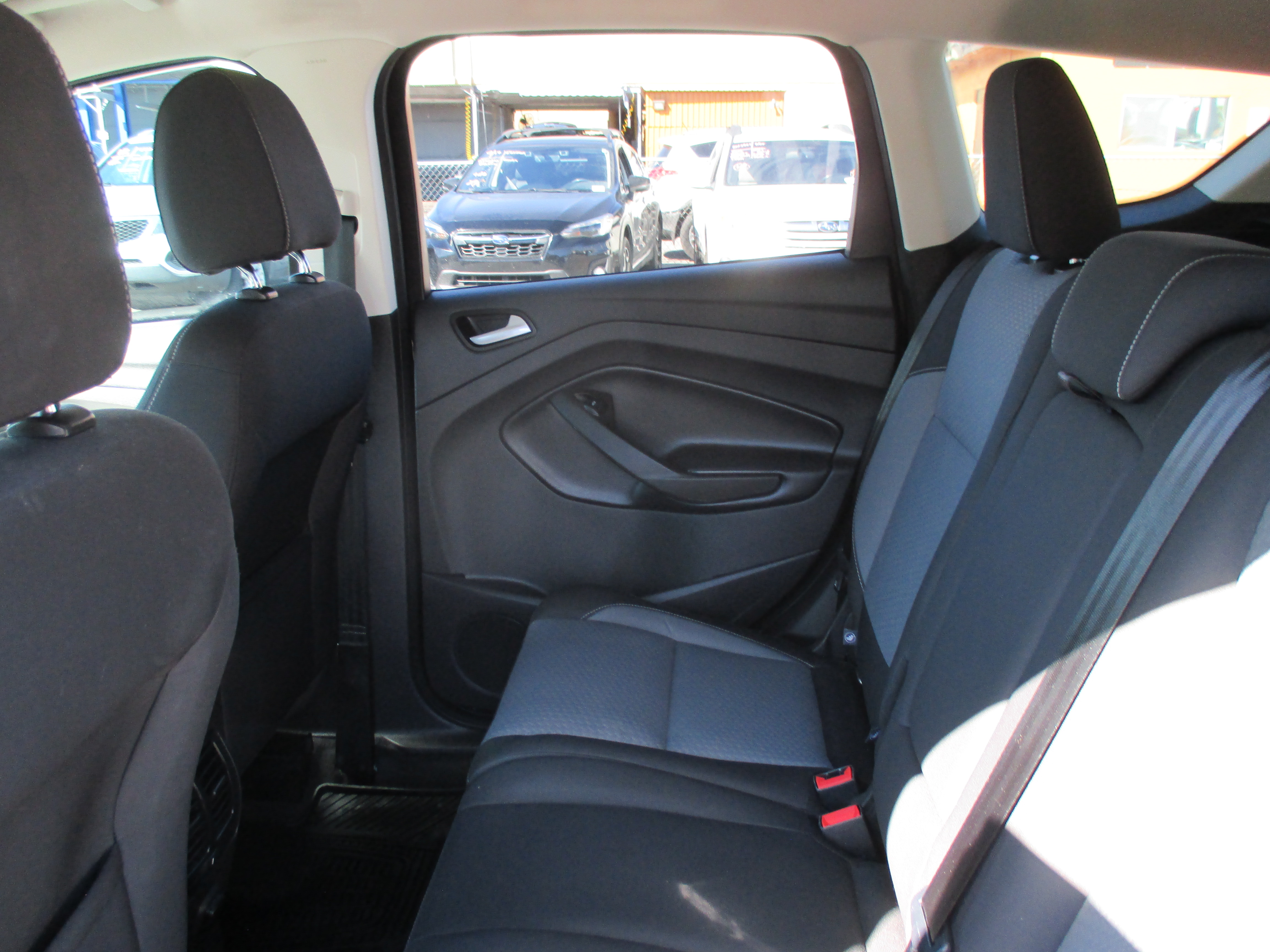 Used 2017 Ford Escape SE Sport Utility 4D FWD image 8