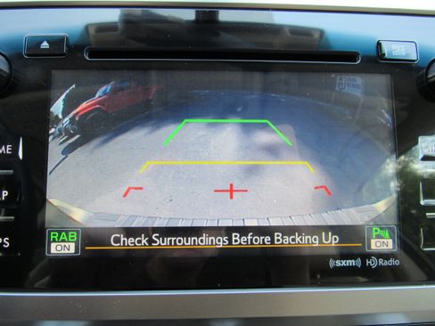 Used 2017 Subaru Outback 3.6R Limited AWD/4WD image 28
