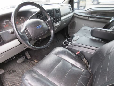 Used 2004 Ford F250 4x4 SuperCab Super Duty image 3