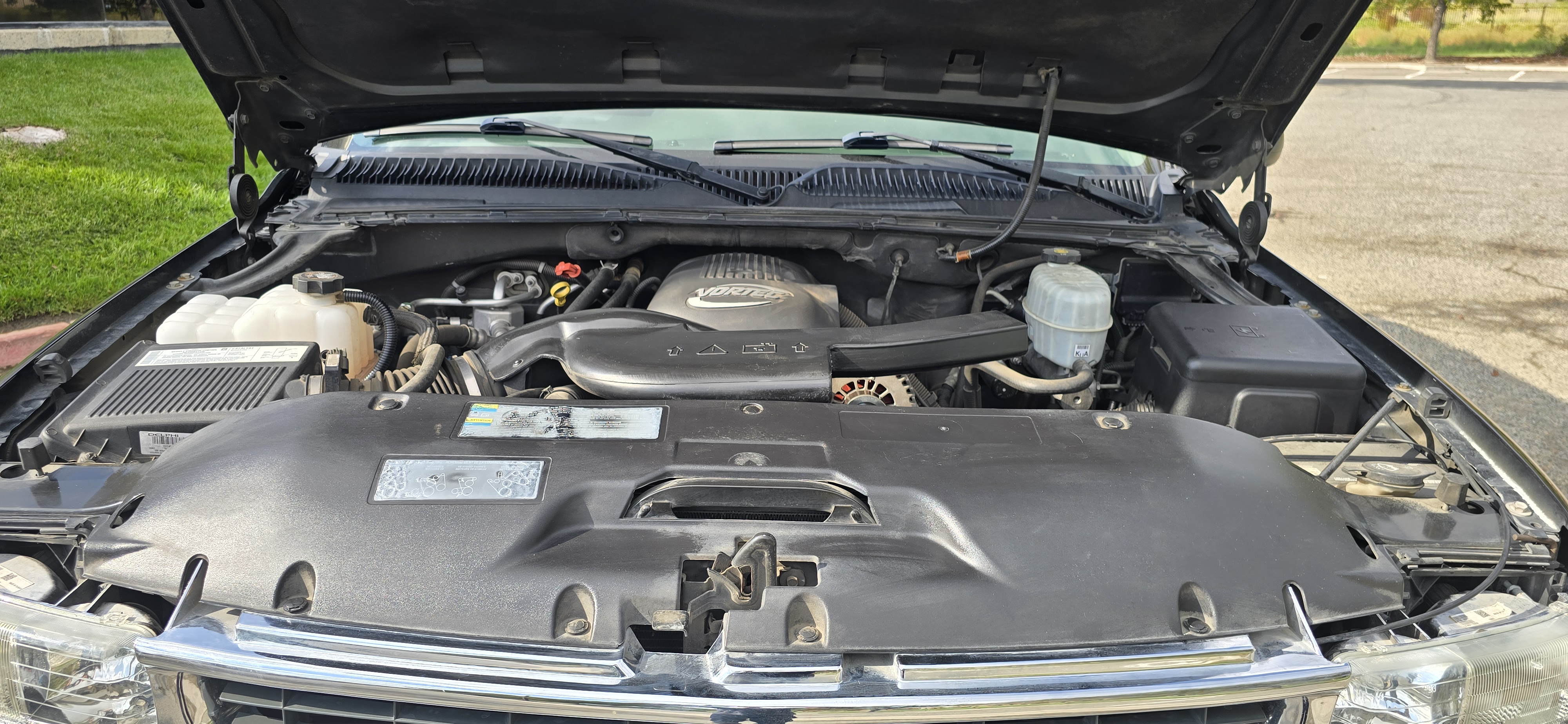 Used 2004 Chevrolet Tahoe 2WD image 44